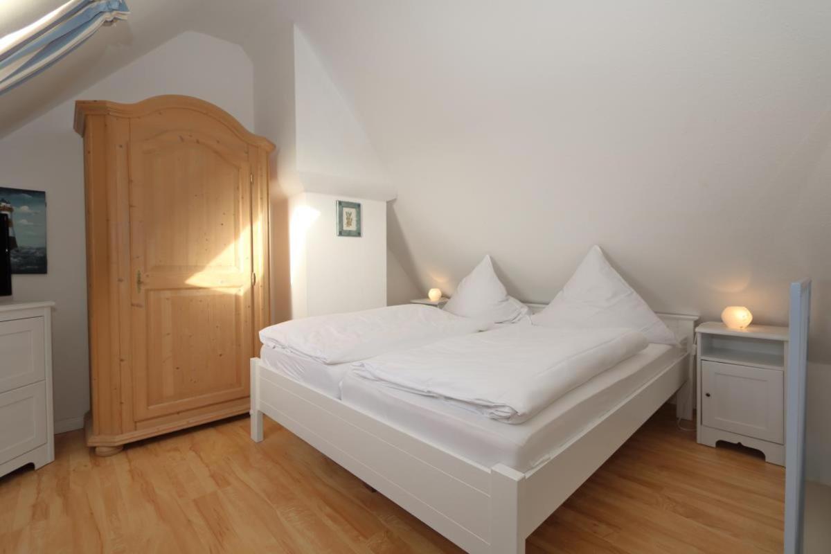 Ferienwohnung Köhler am Dorfteich Wenningstedt-Braderup Exterior foto